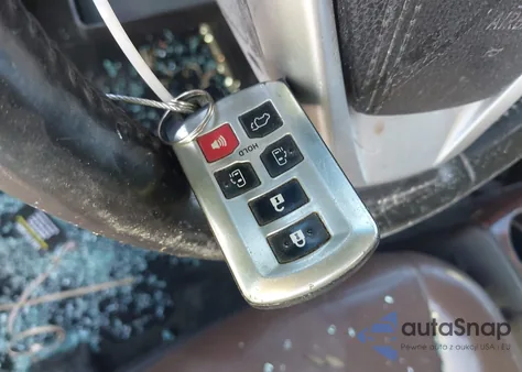 2015 Toyota Sienna Limited Premium 7 Passenger z USA, uszkodzony, nr VIN 5TDYK3DC1FS653705